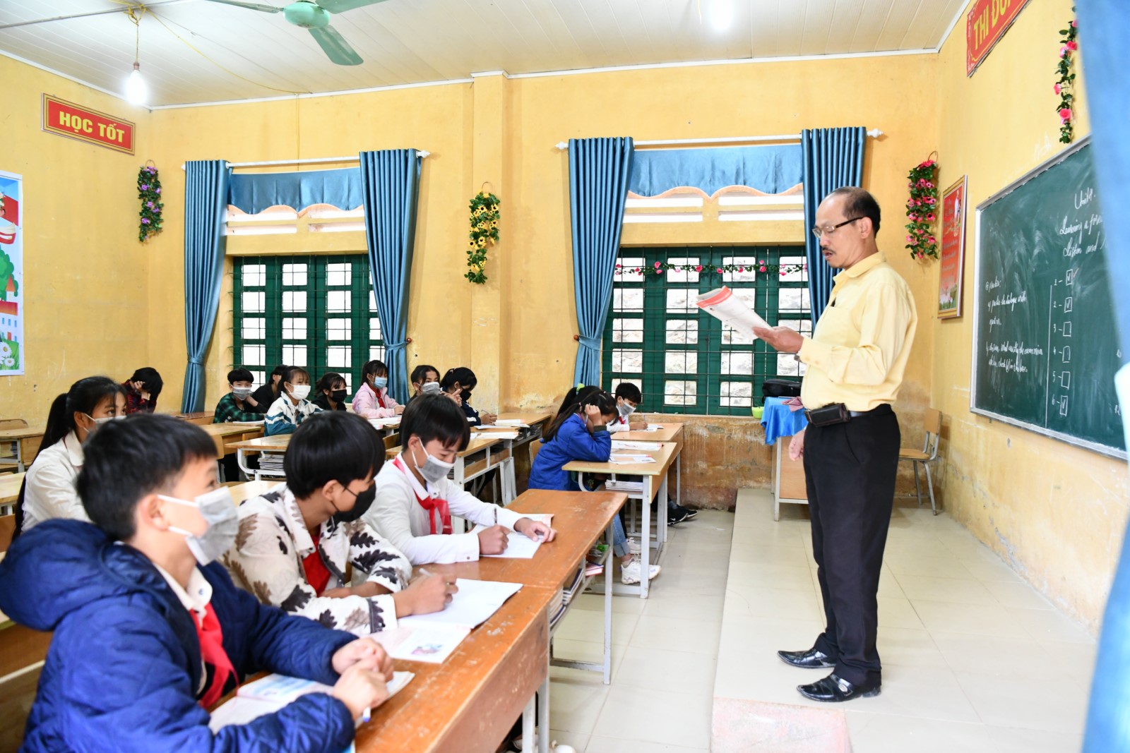 Đảm bảo tối đa điều kiện tổ chức dạy học trực tiếp và chăm sóc học sinh